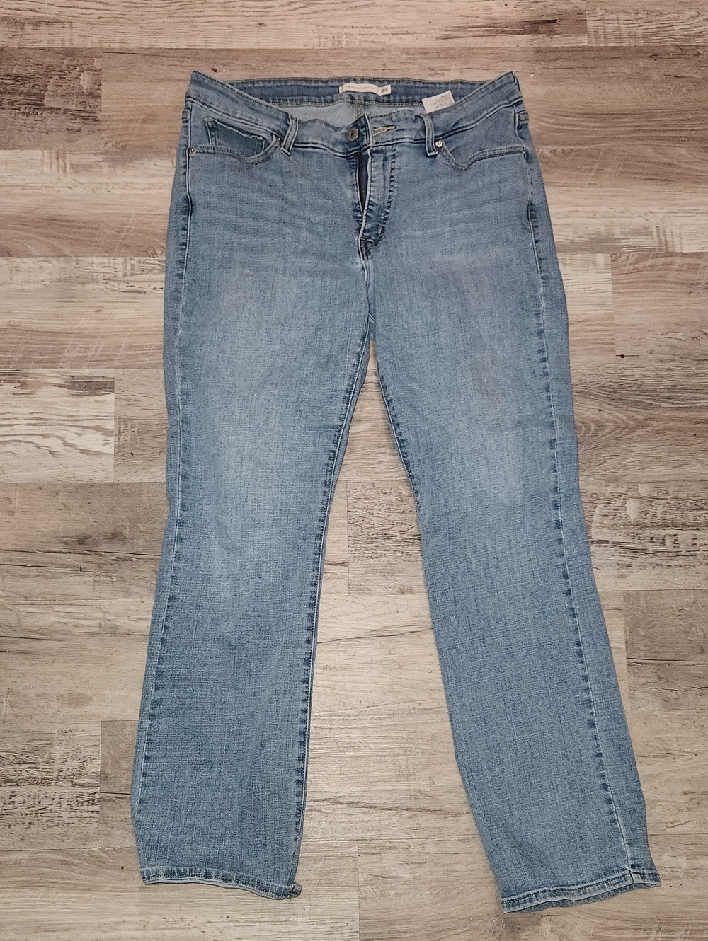 Levi's 415 Relaxed Bootcut